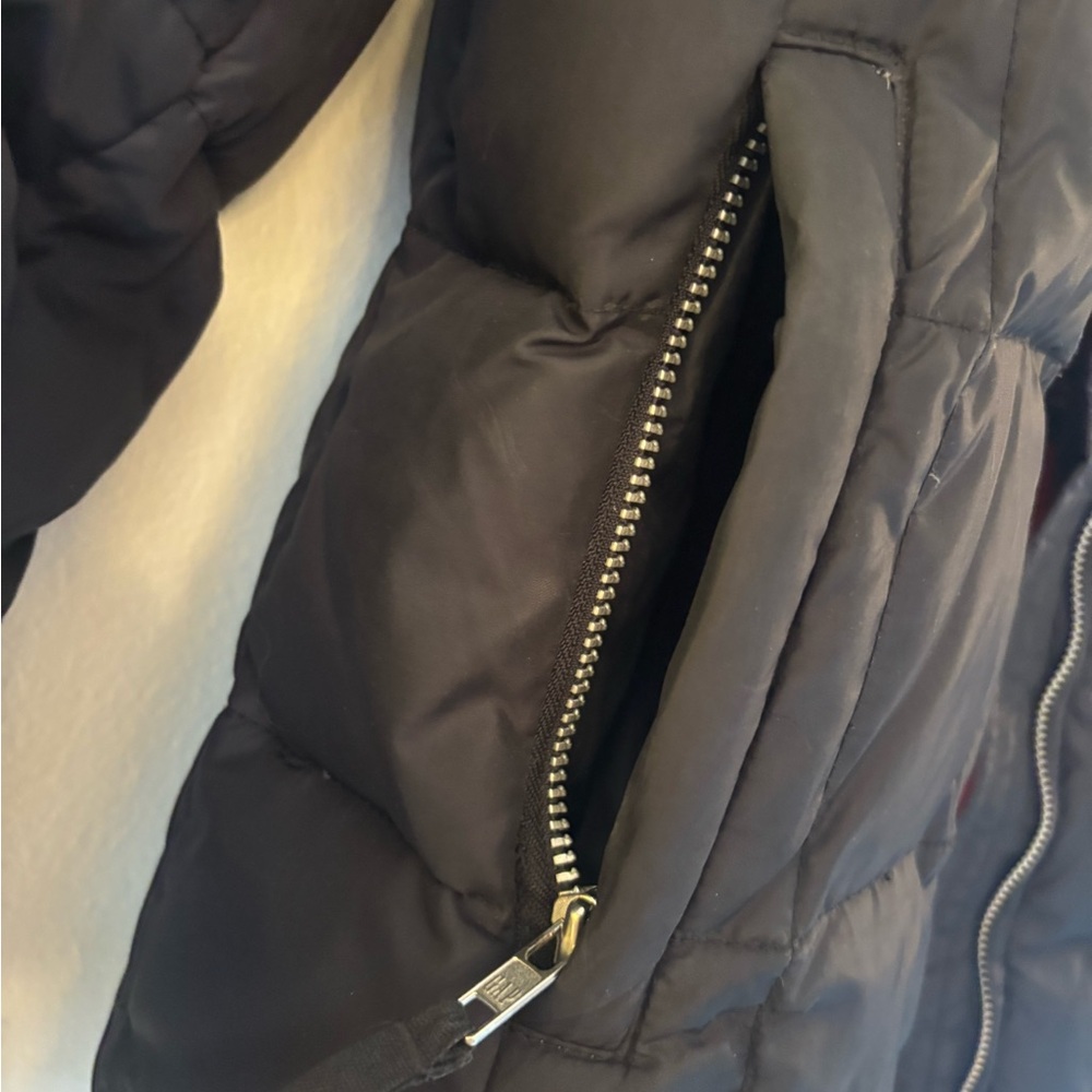 GAP Puffer Jacket - Picture 8 of 11
